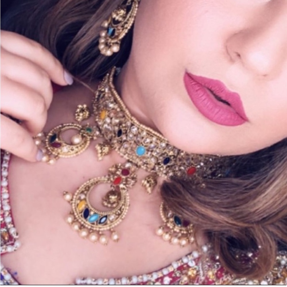 Pakistani Choker Necklace plus Earrings